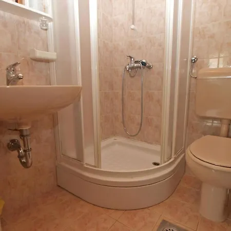 Apartment Fuer 4 Personen Ca 38 Qm In Pula, Istrien Istrische Riviera